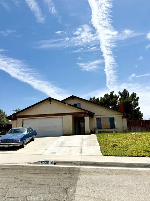 6026 Winncliff