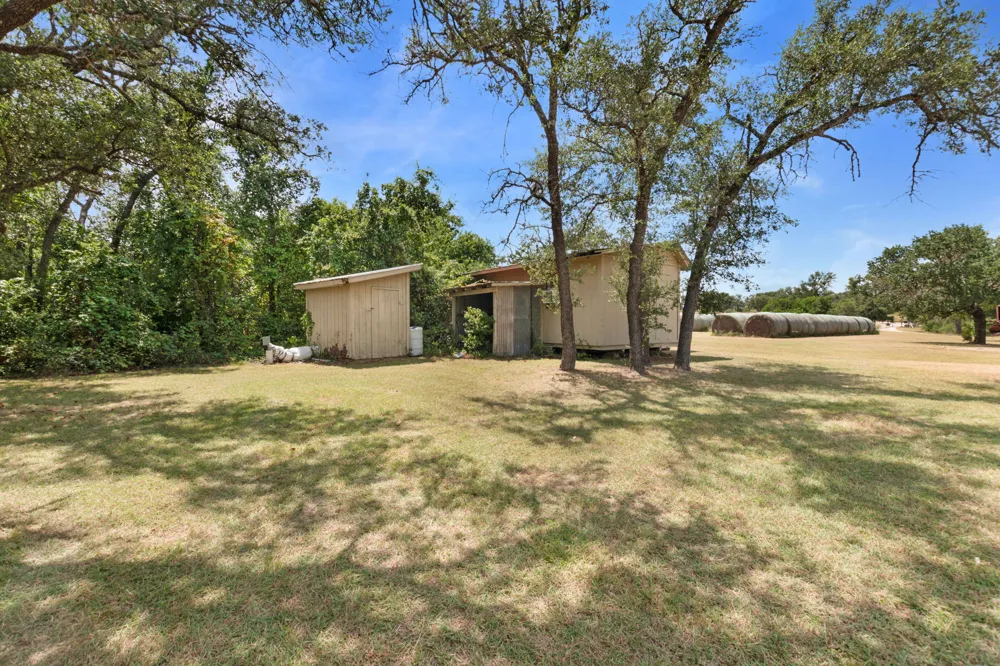 12347 County Road 200 Bertram, TX 78605