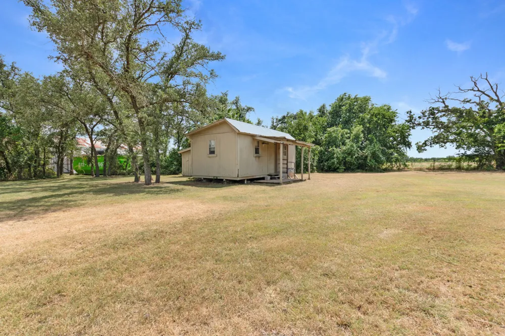 12347 County Road 200 Bertram, TX 78605