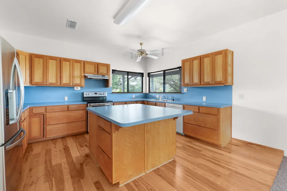 12347 County Road 200 Bertram, TX 78605