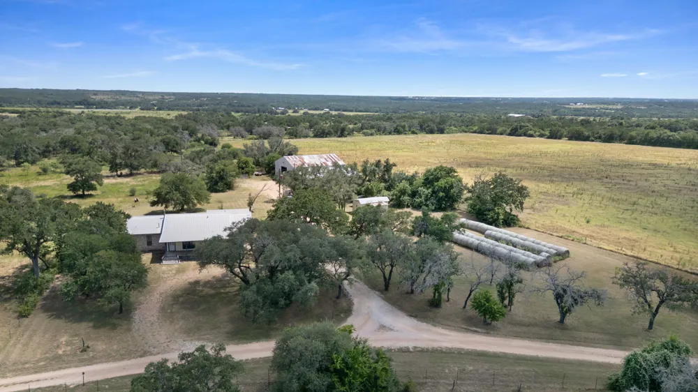 12347 County Road 200 Bertram, TX 78605