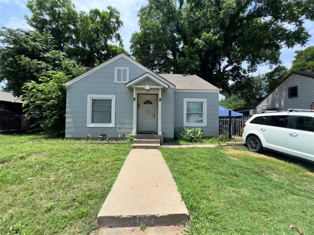 127 Blevins Street Fort Worth, TX 76111