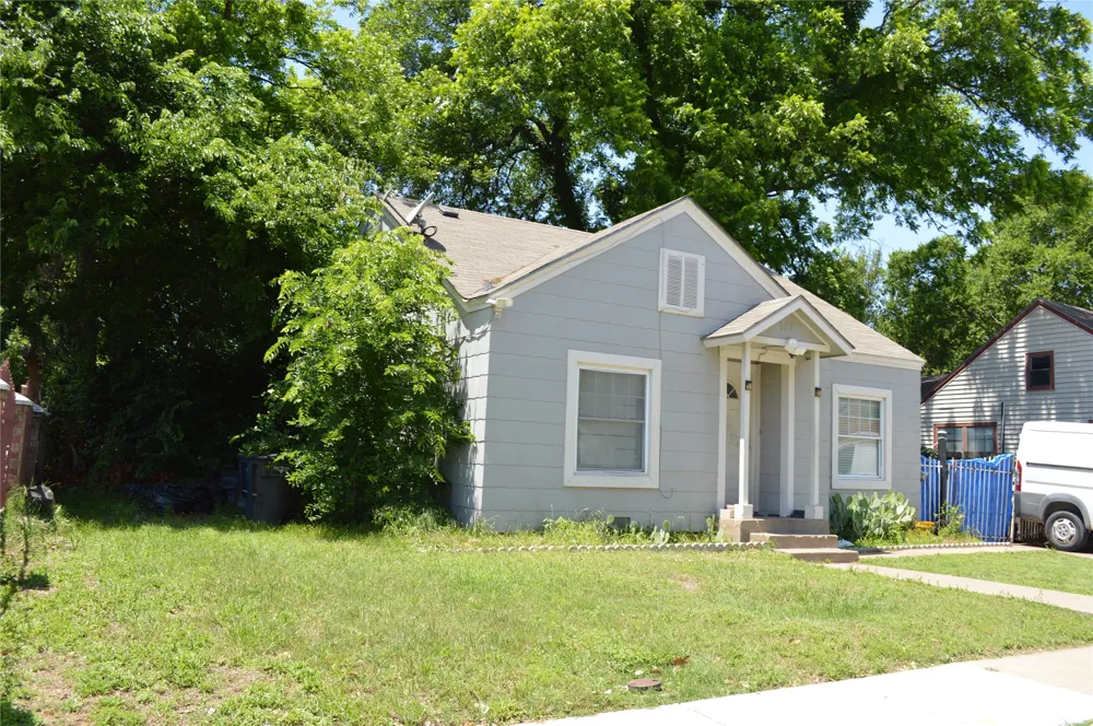 127 Blevins Street Fort Worth, TX 76111