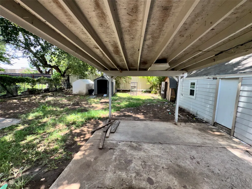 127 Blevins Street Fort Worth, TX 76111