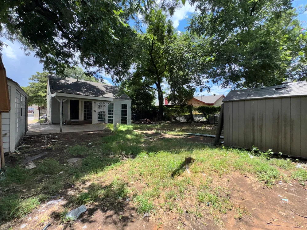 127 Blevins Street Fort Worth, TX 76111