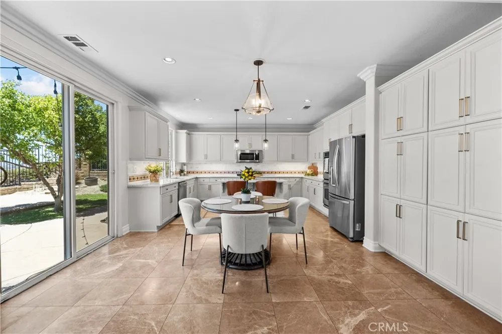 19628 Mathilde Lane Saugus, CA 91350