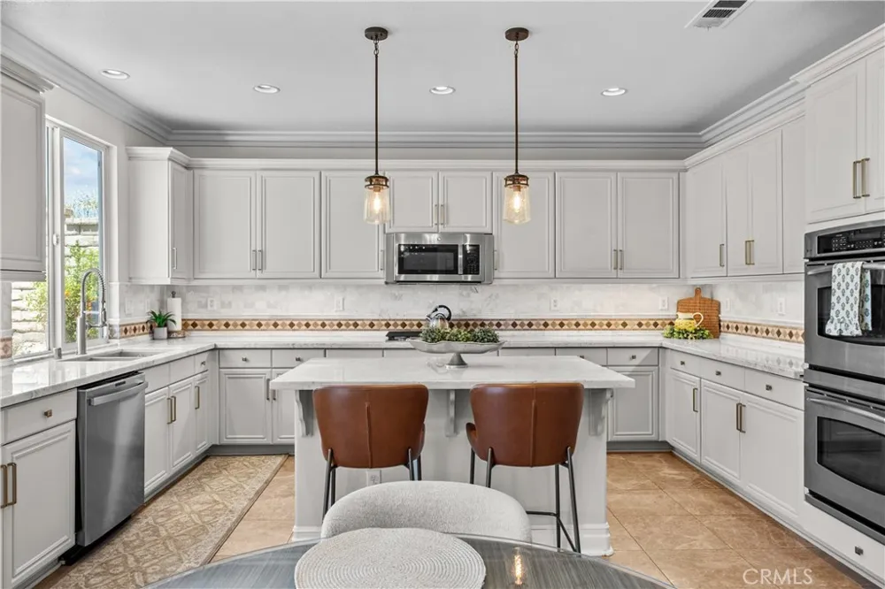 19628 Mathilde Lane Saugus, CA 91350