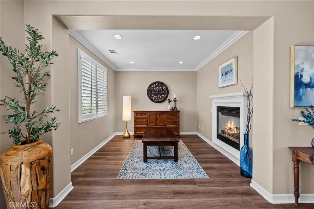 19628 Mathilde Lane Saugus, CA 91350