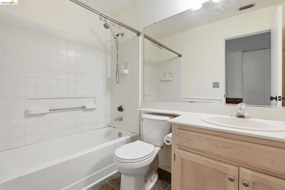 243 Florence Ct Hercules, CA 94547