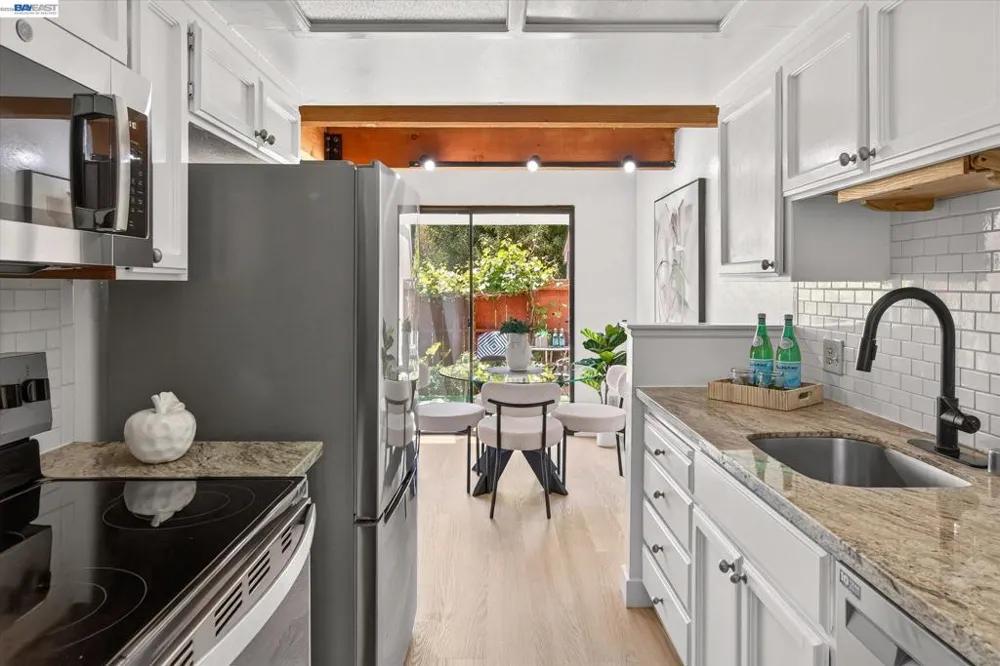 112 Mission Dr Pleasanton, CA 94566