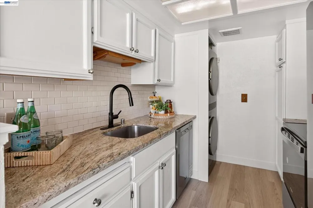 112 Mission Dr Pleasanton, CA 94566
