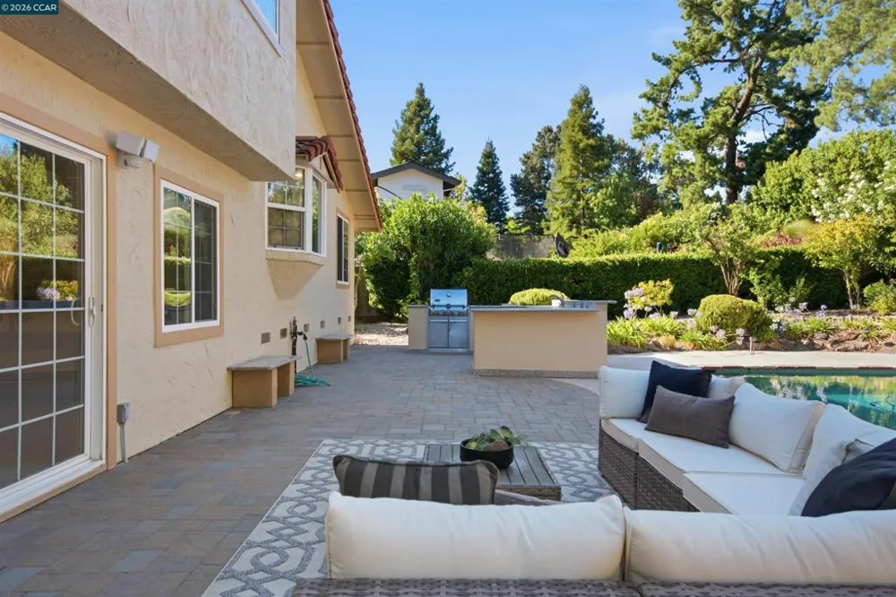 385 Century Circle Danville, CA 94526