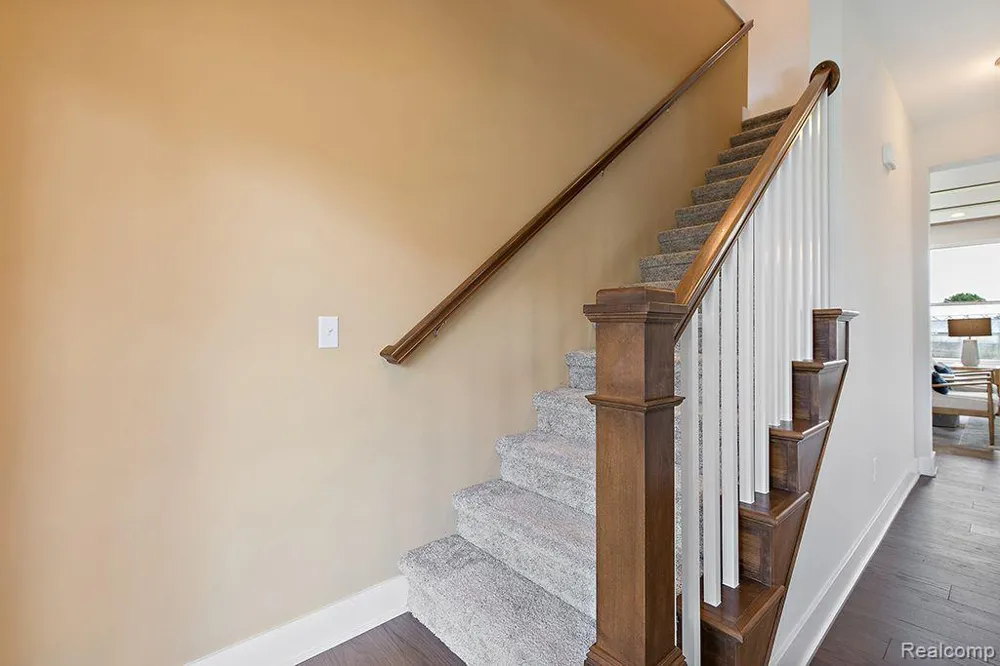 1940 Elizabeth Lane Superior Charter Township, MI 48198