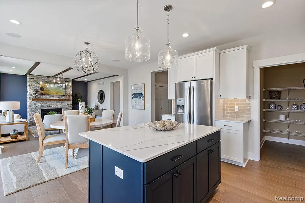 1940 Elizabeth Lane Superior Charter Township, MI 48198