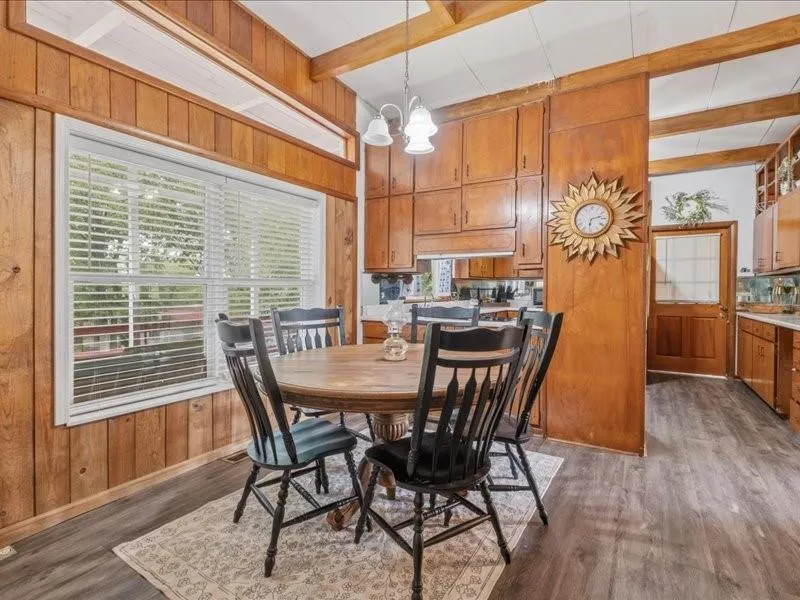 1960 County Road 102 Cedar Bluff, AL 35959