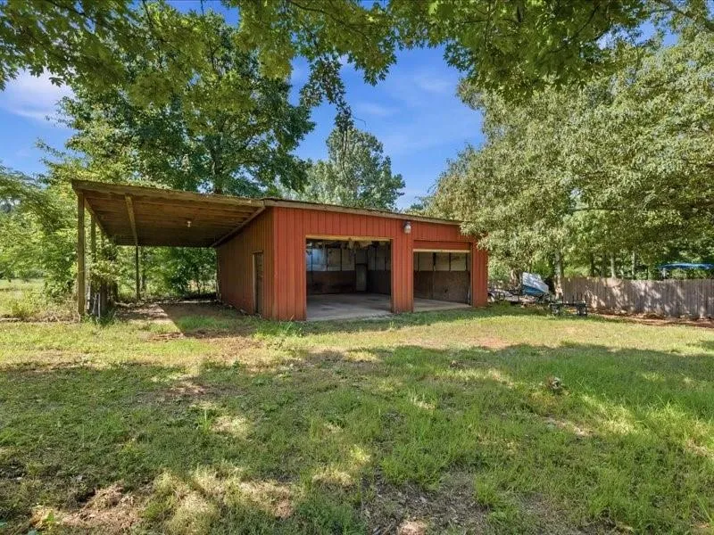 1960 County Road 102 Cedar Bluff, AL 35959