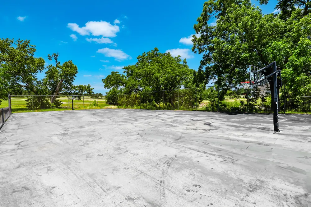 E Starview Cove Blanco, TX 78606