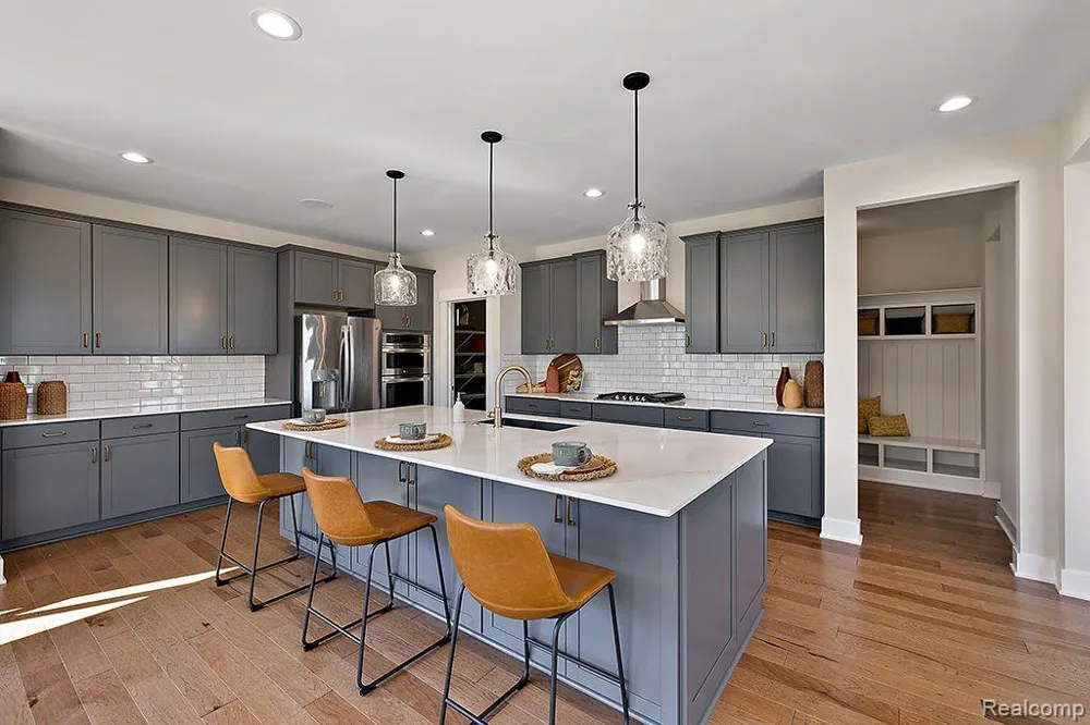 1948 Elizabeth Lane Superior Charter Township, MI 48198