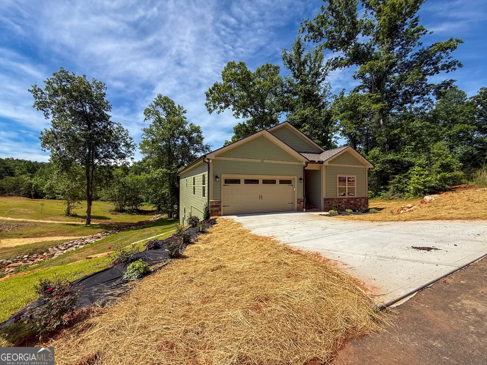 365 Hunts Ridge DR Cleveland, GA 30528
