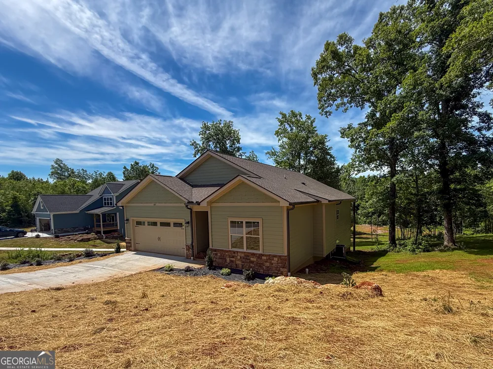 365 Hunts Ridge DR Cleveland, GA 30528