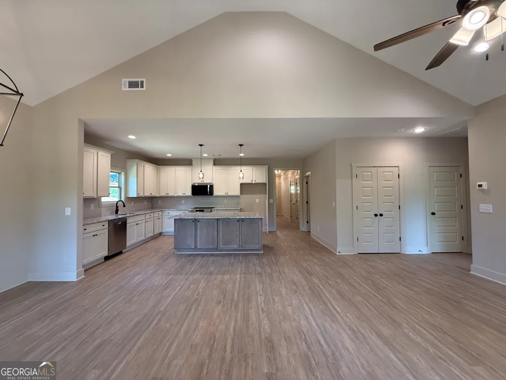 365 Hunts Ridge DR Cleveland, GA 30528