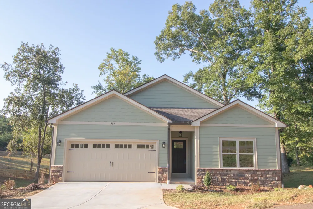 365 Hunts Ridge DR Cleveland, GA 30528