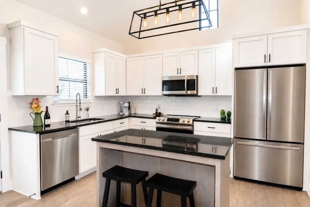 930 S Eagle Street #202 Fredericksburg, TX 78624
