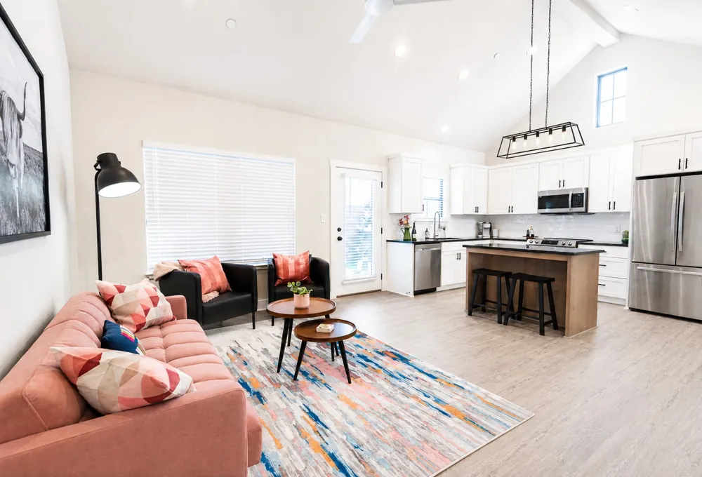 930 S Eagle Street #202 Fredericksburg, TX 78624