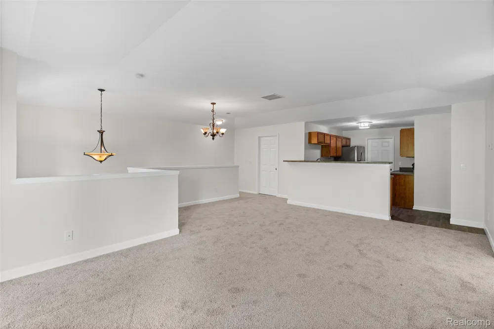 4163 Hampton Ridge Boulevard Genoa Township, MI 48843