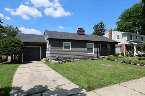 4121 Seminole Drive