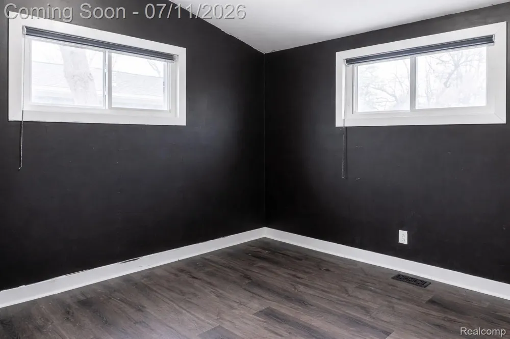 203 Chaney Street Van Buren Charter Township, MI 48111