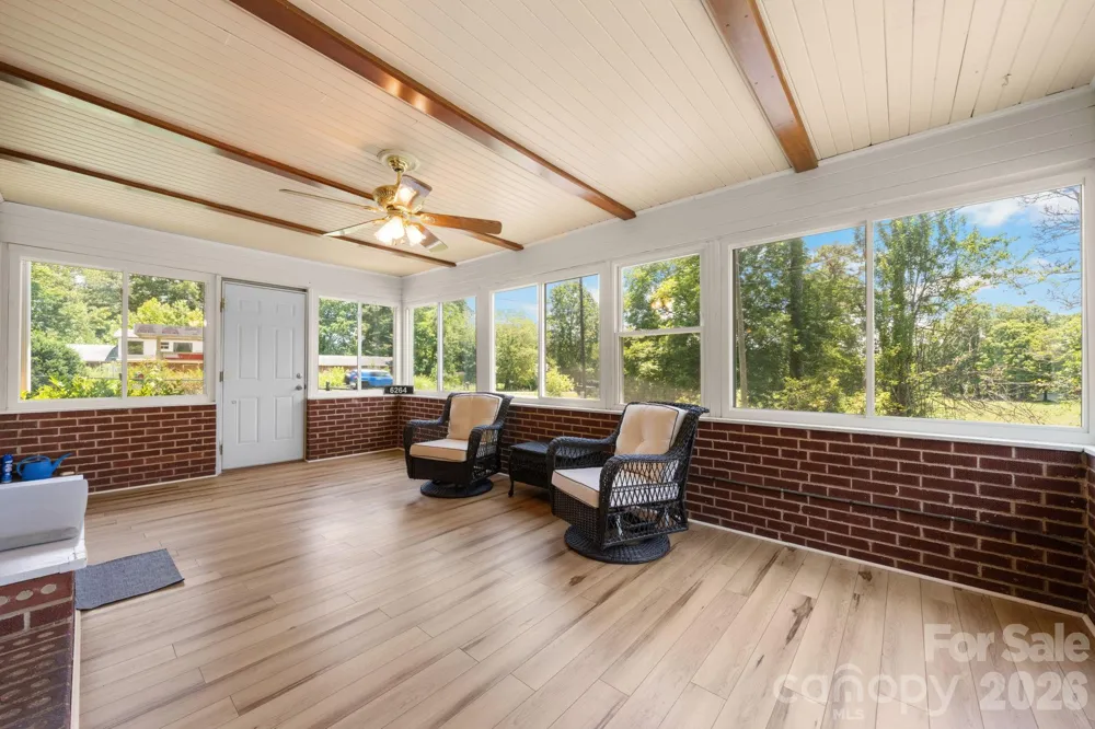6264 US 221 Highway S Marion, NC 28752