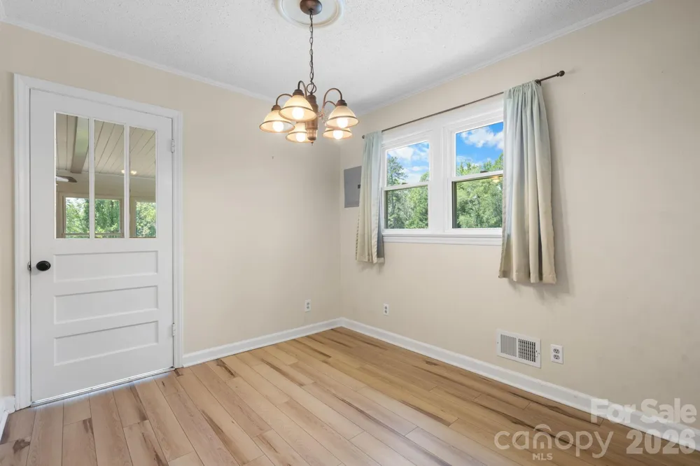 6264 US 221 Highway S Marion, NC 28752