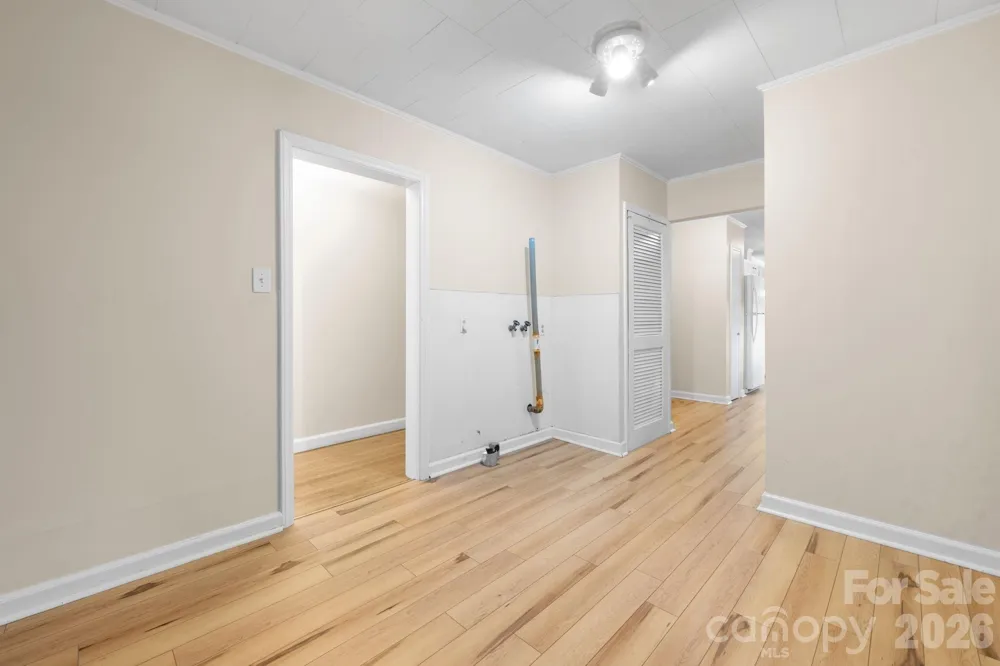 6264 US 221 Highway S Marion, NC 28752