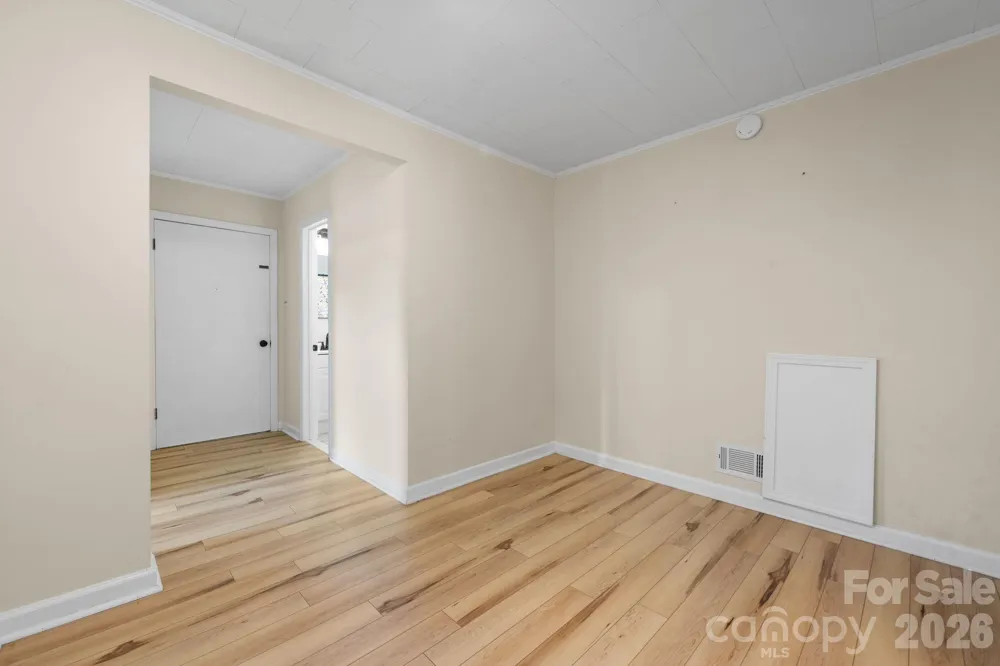 6264 US 221 Highway S Marion, NC 28752