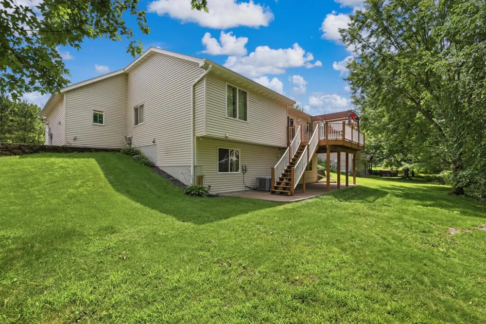 15060 Greene Avenue Hugo, MN 55038
