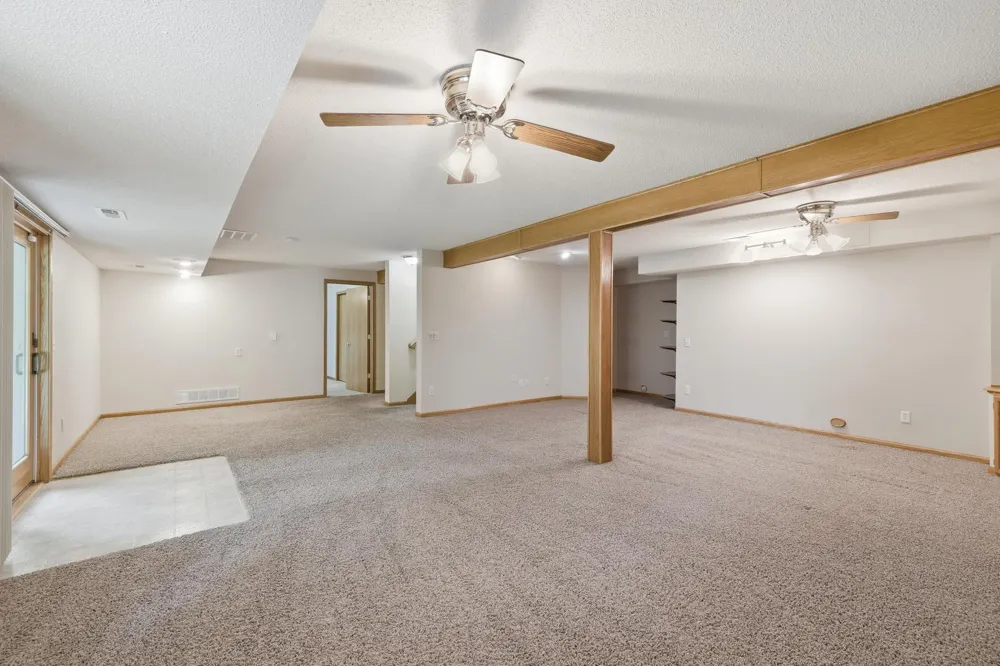15060 Greene Avenue Hugo, MN 55038