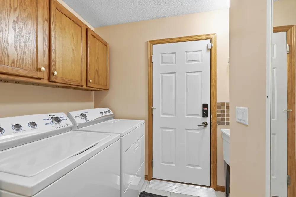 15060 Greene Avenue Hugo, MN 55038
