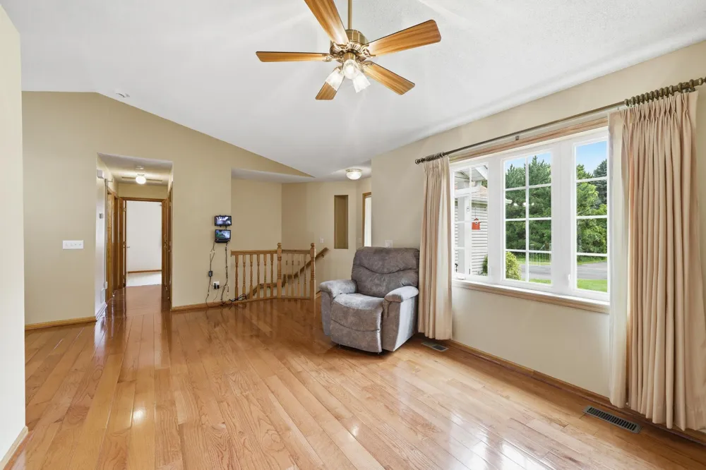 15060 Greene Avenue Hugo, MN 55038
