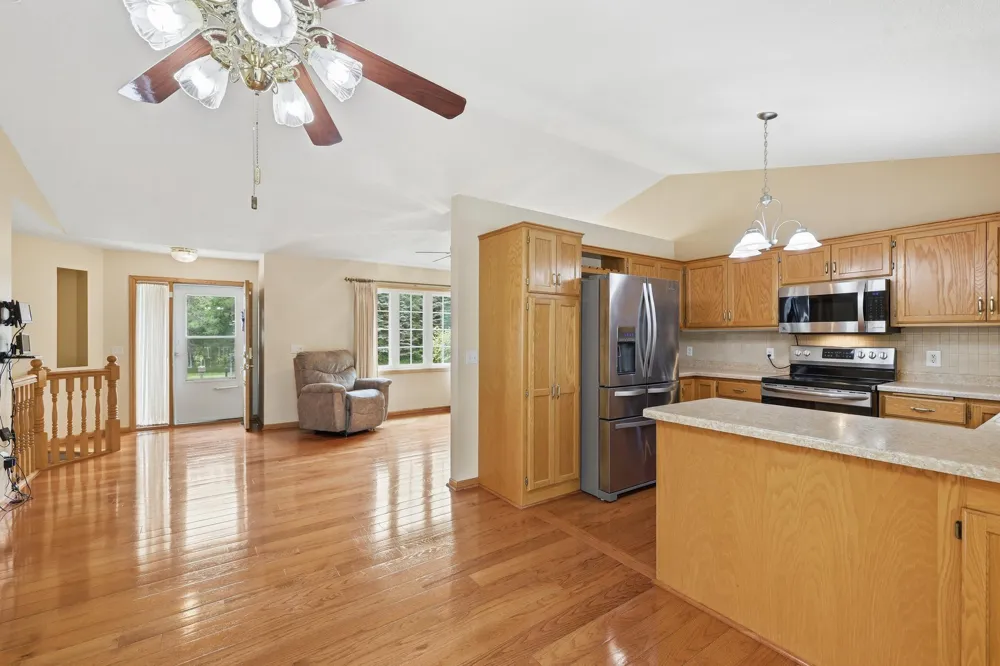 15060 Greene Avenue Hugo, MN 55038