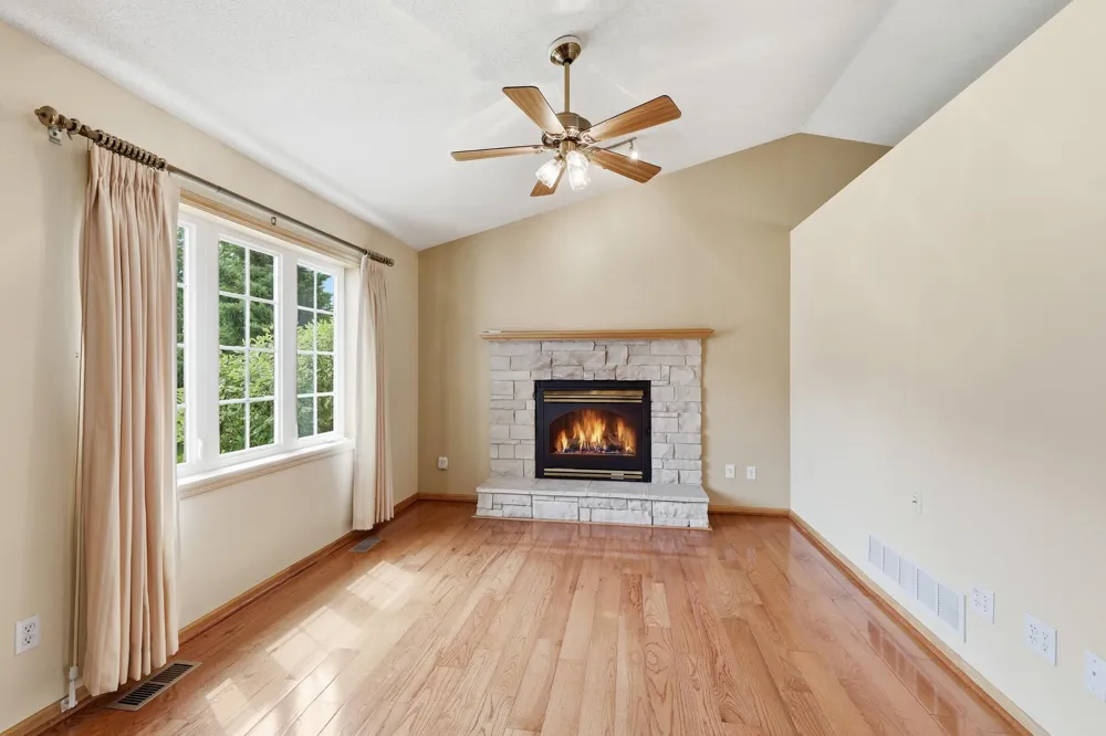 15060 Greene Avenue Hugo, MN 55038