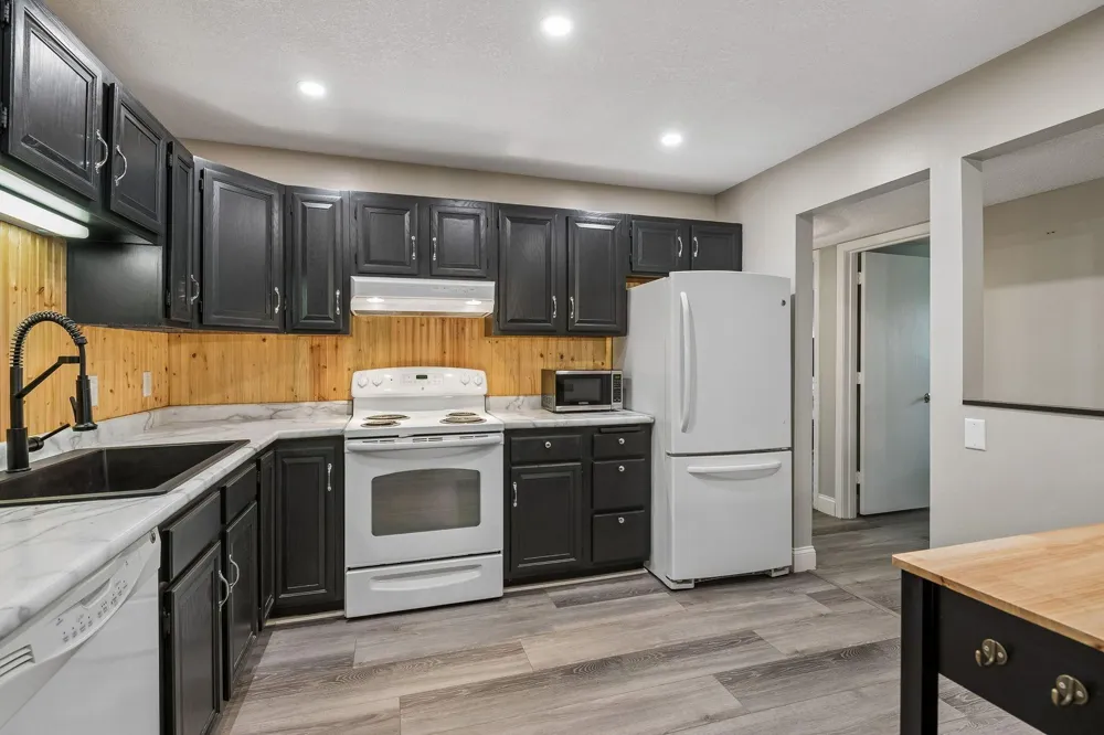 10540 43rd Avenue #103 Plymouth, MN 55442