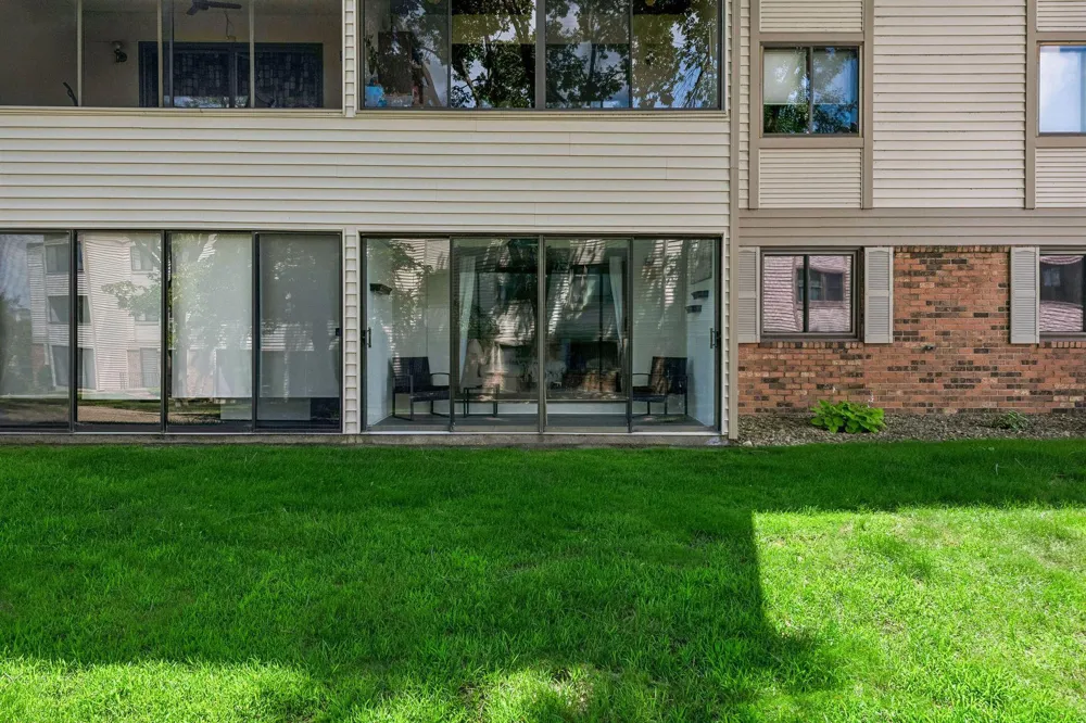 10540 43rd Avenue #103 Plymouth, MN 55442