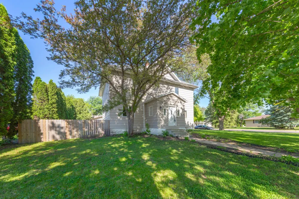 108 1st Avenue NW Mapleton, MN 56065