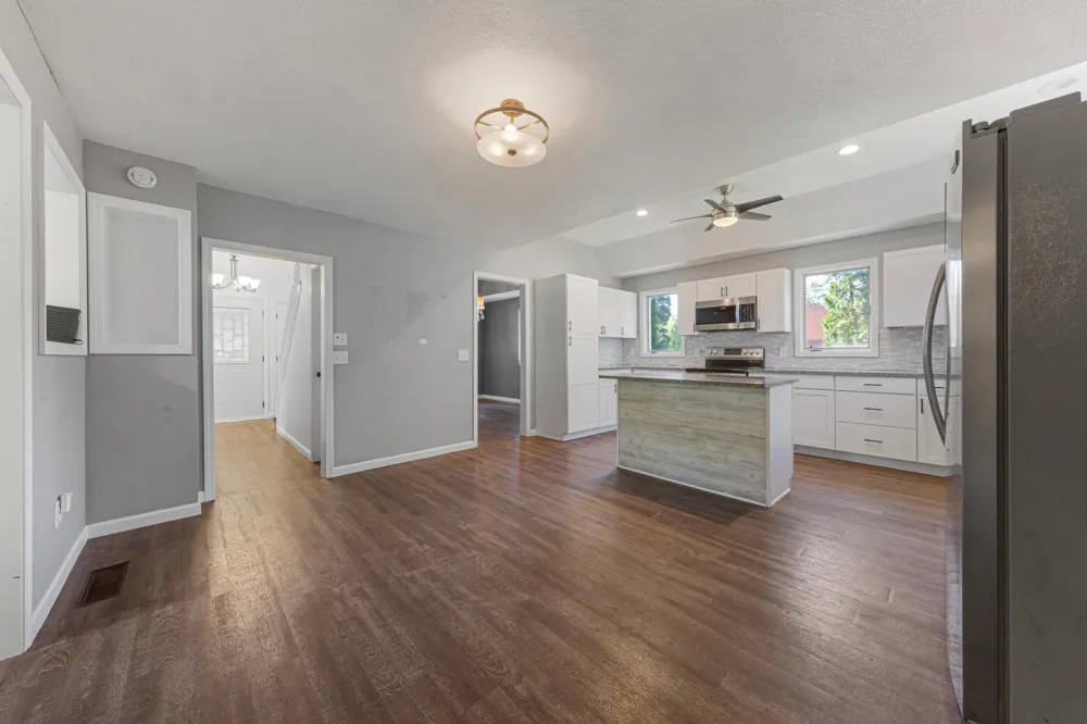 108 1st Avenue NW Mapleton, MN 56065