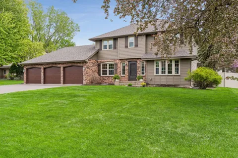 900 Nina Court