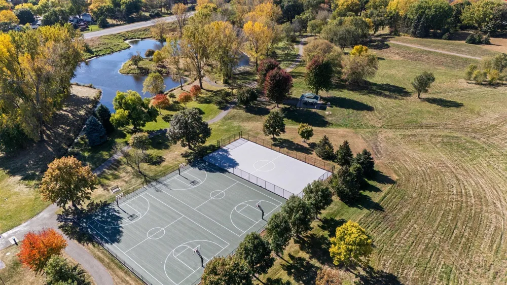 6741 Hinterland Trail S Cottage Grove, MN 55016