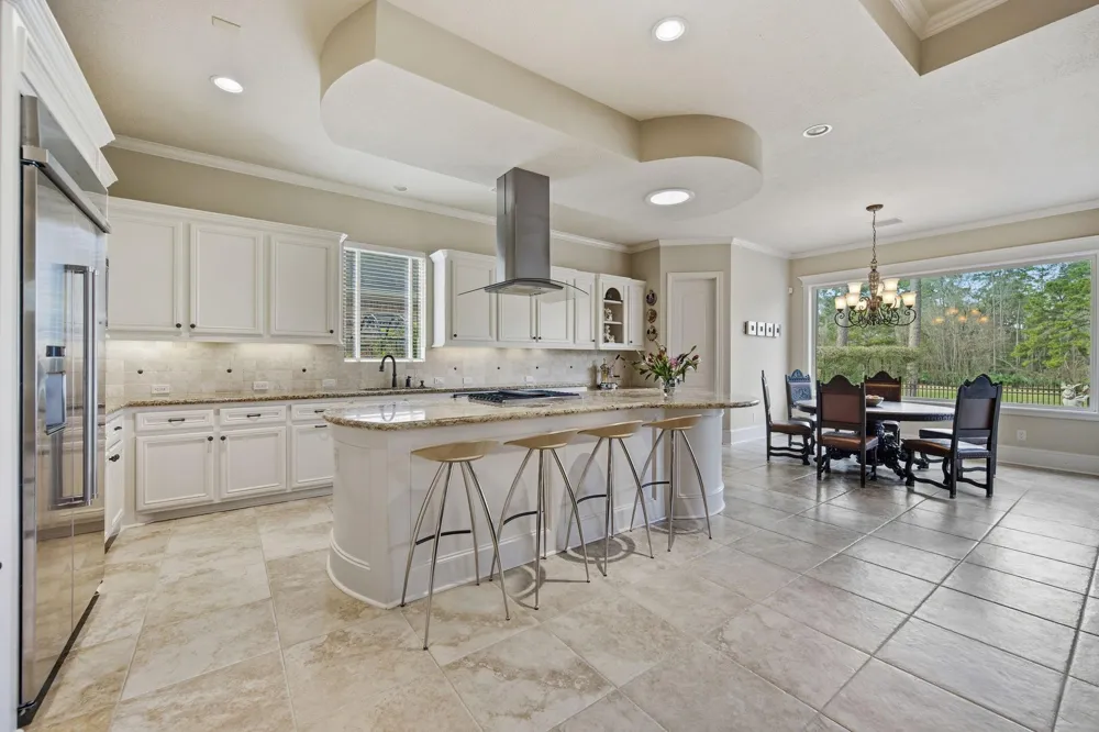 3303 Cotswold Manor Drive Kingwood, TX 77339
