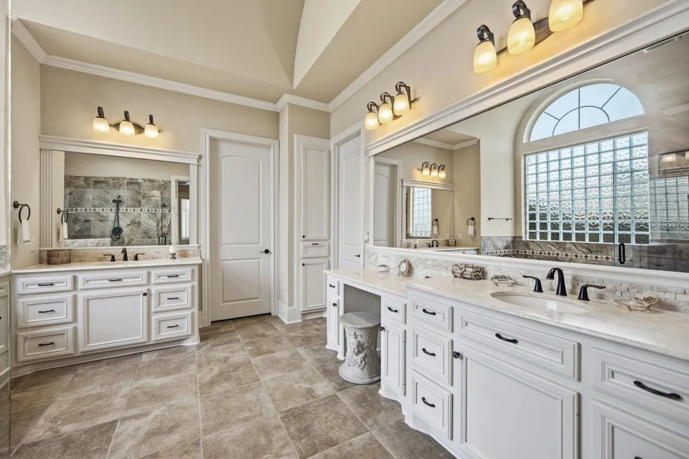 3303 Cotswold Manor Drive Kingwood, TX 77339
