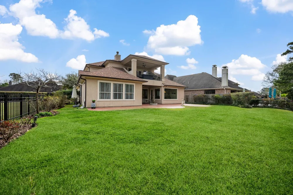 3303 Cotswold Manor Drive Kingwood, TX 77339